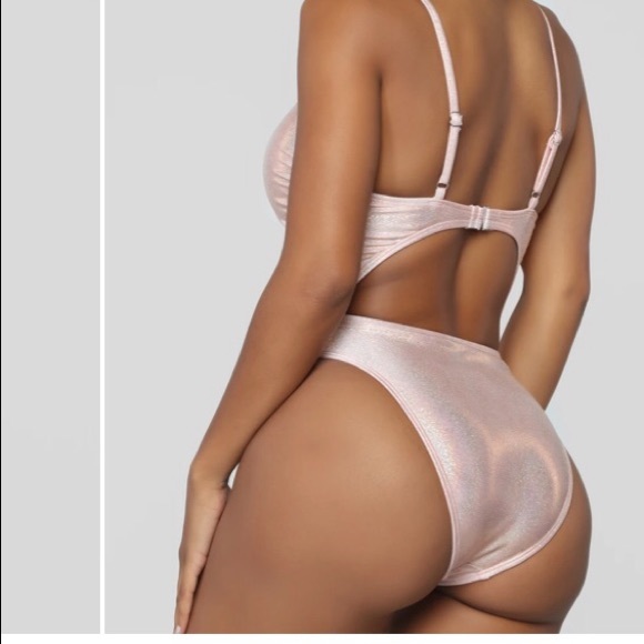 Brand new Rose sparkle one piece fashionnova bikini - Picture 2 of 4